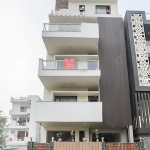 Capital O 85585 The Arjun Gurgaon